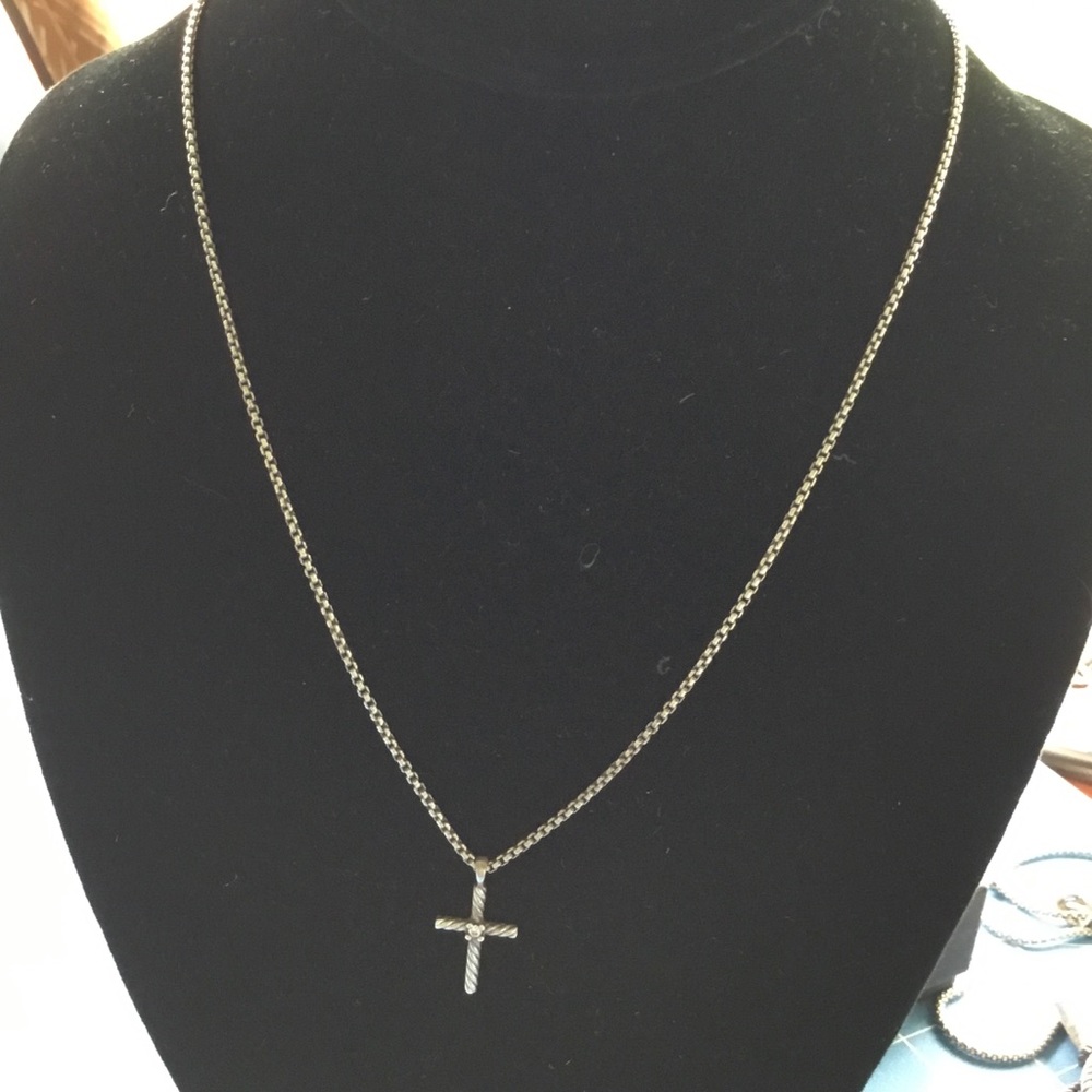 David Yurman Diamond Cross Pendant and Chain EUC see photos - Picture 10 of 10